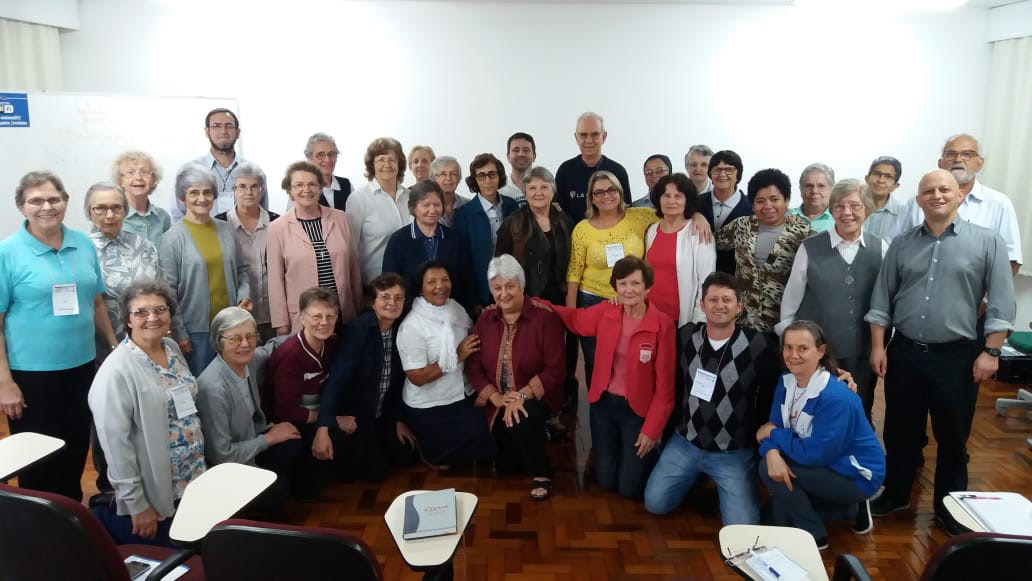 CURSO SOBRE ENVELHECIMENTO HUMANO,  ESPIRITUALIDADE E CUIDADO